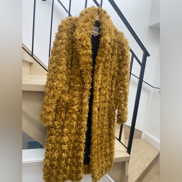 Baum Und Pferdgarten Faux Fur Coat - Picture 2 of 5